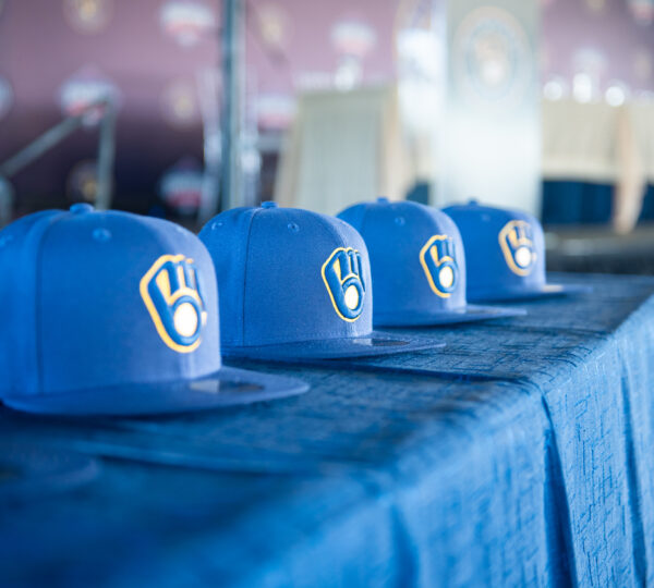 pelota, beisbol, baseball, brewers, MLB, mayor leage, rookies, novato, firma, sign