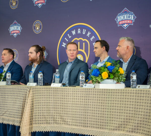 pelota, beisbol, baseball, brewers, MLB, mayor leage, rookies, novato, firma, sign